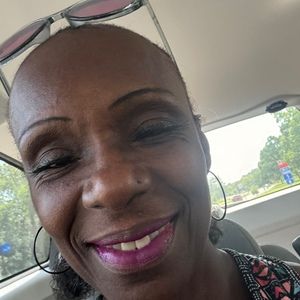Meet your Posher, Lorraine